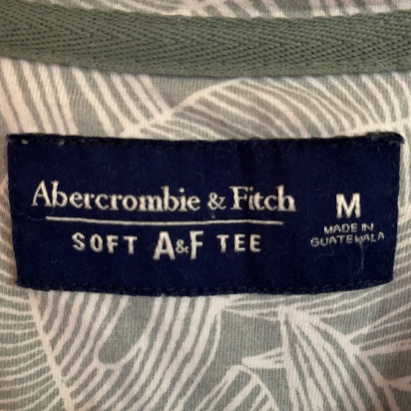 Abercrombie & Fitch super soft top size M🥰🥰 - Picture 2 of 3
